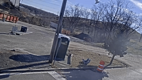 Phi cong song sot trong vu roi may bay o New York hinh anh