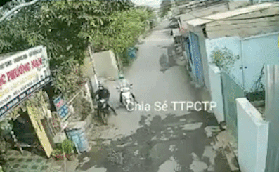 Ba ten trom phoi hop lay cap xe may o TP.HCM hinh anh