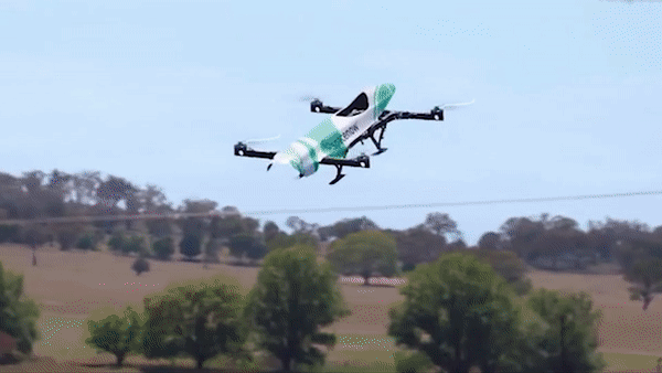 Xe dua bay dau tien tren the gioi duoc ra mat hinh anh