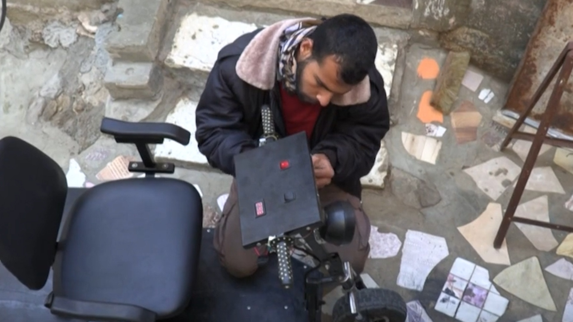 Che xe dien cho nguoi gia tu phe lieu hinh anh