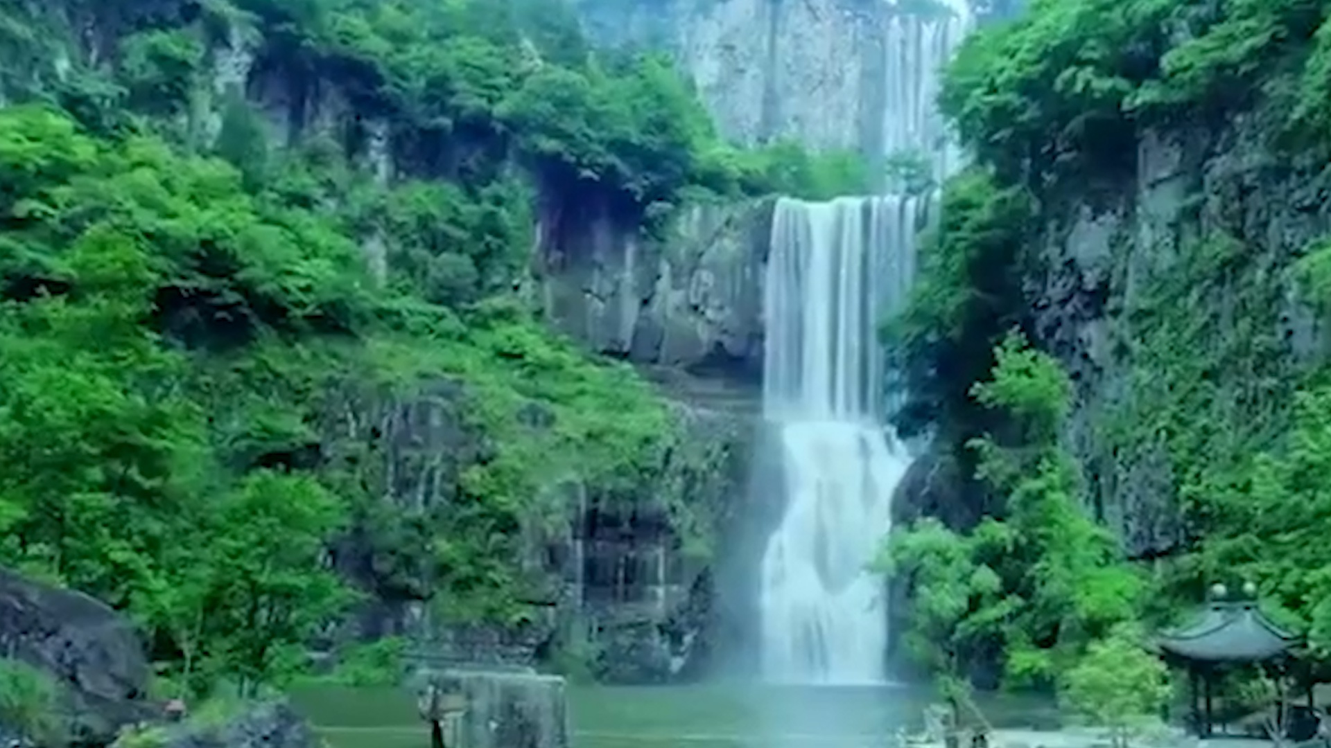 Thac nuoc mot nguon cao nhat Trung Quoc hinh anh