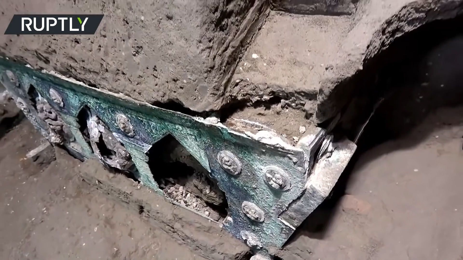 Tim thay co xe ruoc kieu nguyen ven thoi La Ma co dai hinh anh