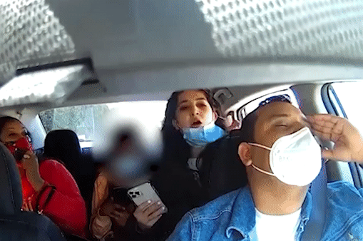 Hanh khach danh, ho vao nguoi tai xe vi bi nhac deo khau trang hinh anh