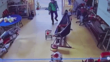 Camera ghi canh ten trom luc loi khap trong nha hinh anh