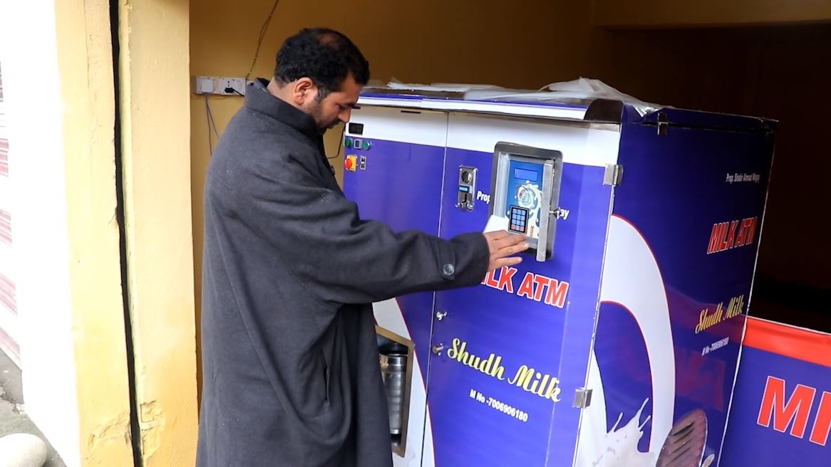 May ATM chuyen ban sua bo hinh anh