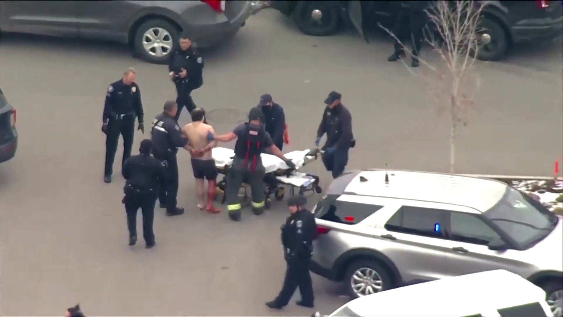 Canh sat bat nghi pham vu xa sung lam 10 nguoi chet o My hinh anh