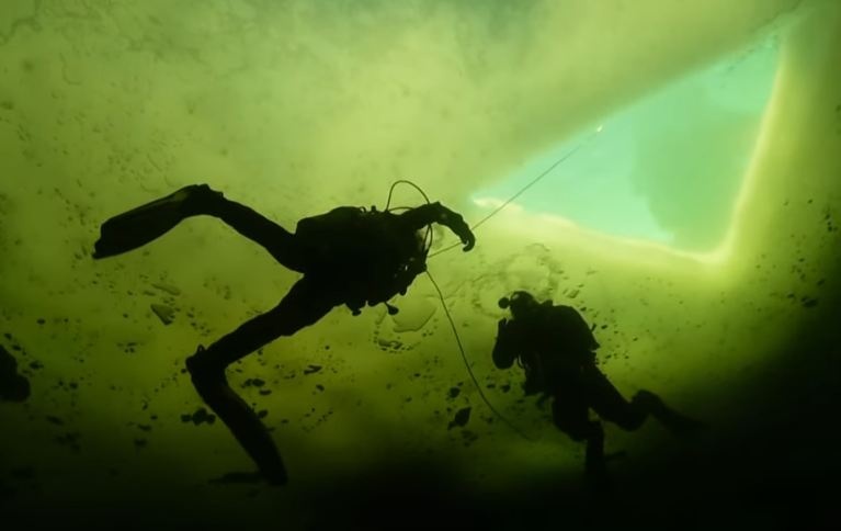 Trien lam duoi bang dau tien tren the gioi khai mac tai Nga hinh anh