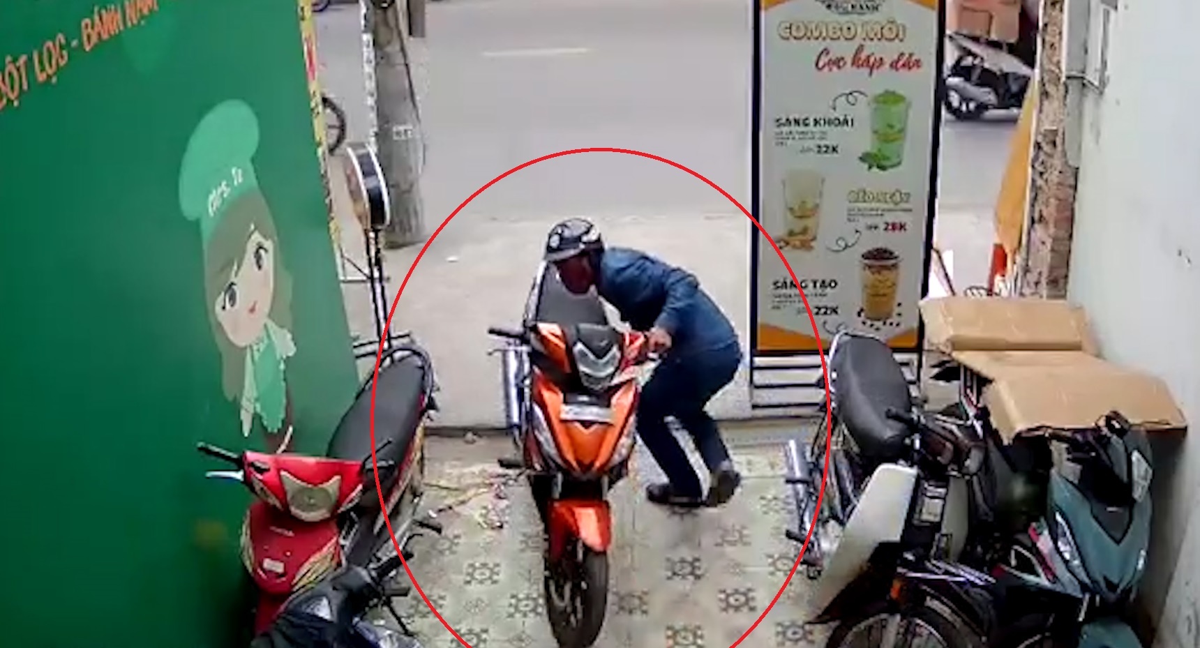 Trom xe may truoc quan an o TP.HCM hinh anh