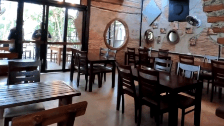 Khi gay nao loan trong nha hang o Thai Lan hinh anh