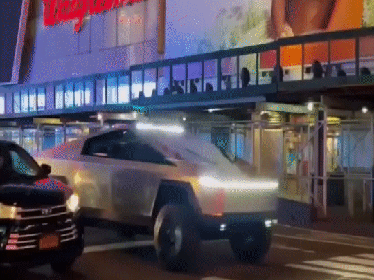 Tesla Cybertruck xuat hien o New York hinh anh