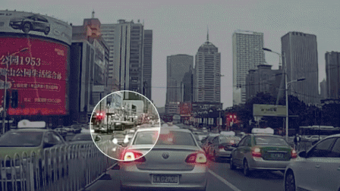 Oto mat lai lao qua rao chan, tong trung 5 xe khac hinh anh