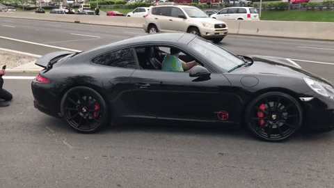 Porsche 911 gap su co voi he thong ho tro tang toc hinh anh