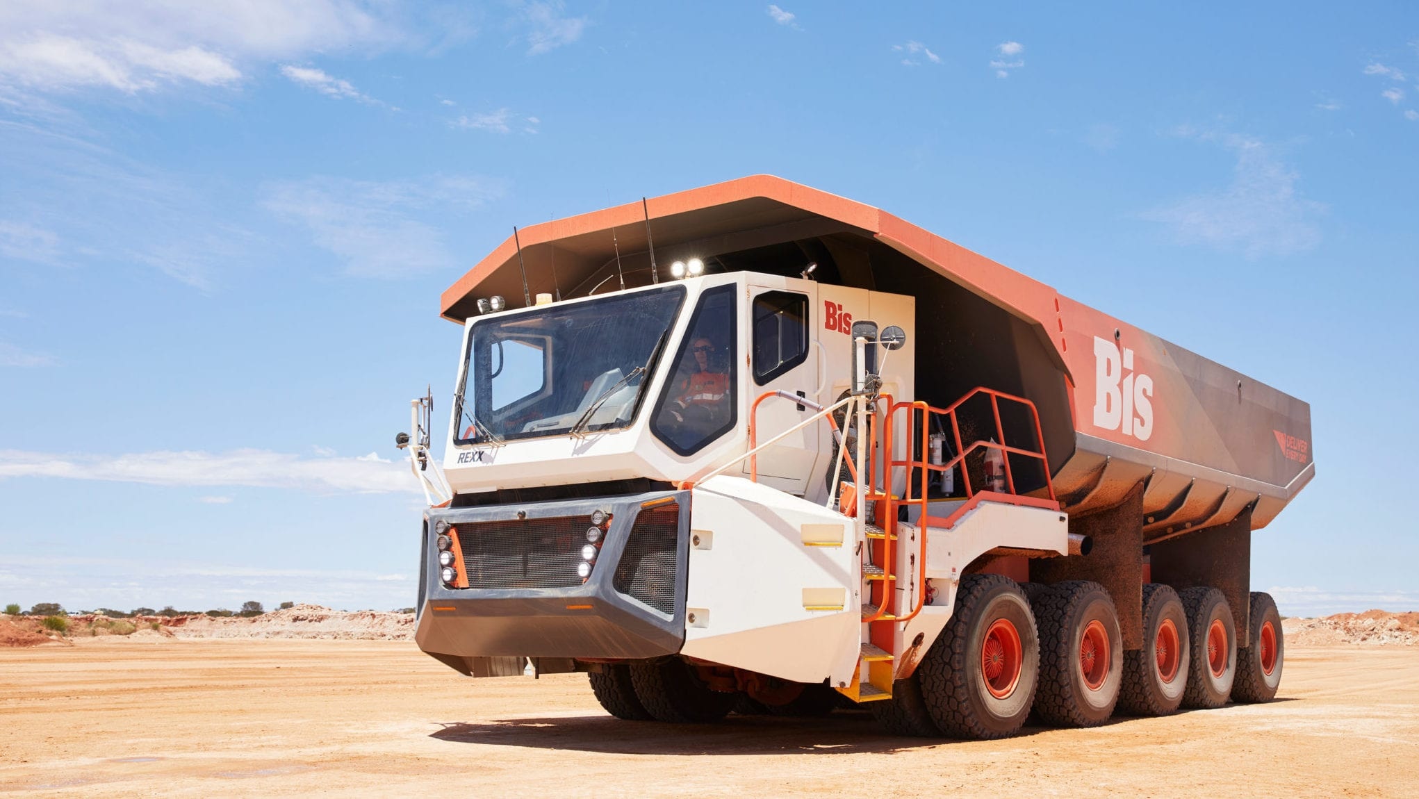 Nhung chiec xe tai hieu suat cao an tuong tren the gioi hinh anh