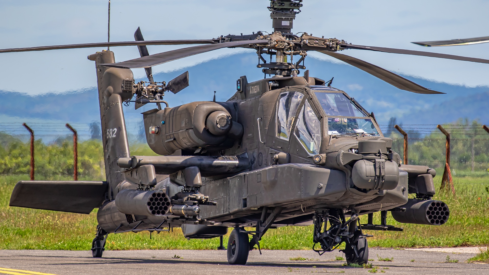 Nhung mau truc thang chien dau hang dau the gioi hinh anh