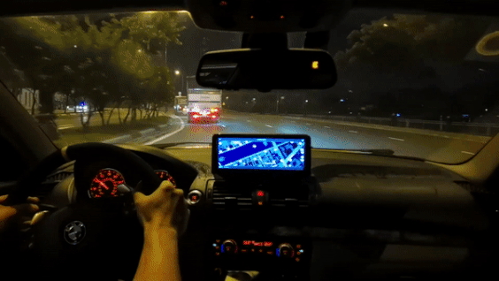 Doan xe tai chay toc do den 90 km/h o TP.HCM hinh anh