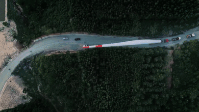 Xe chuyen dung van chuyen canh quat dai 74 m tai Viet Nam hinh anh