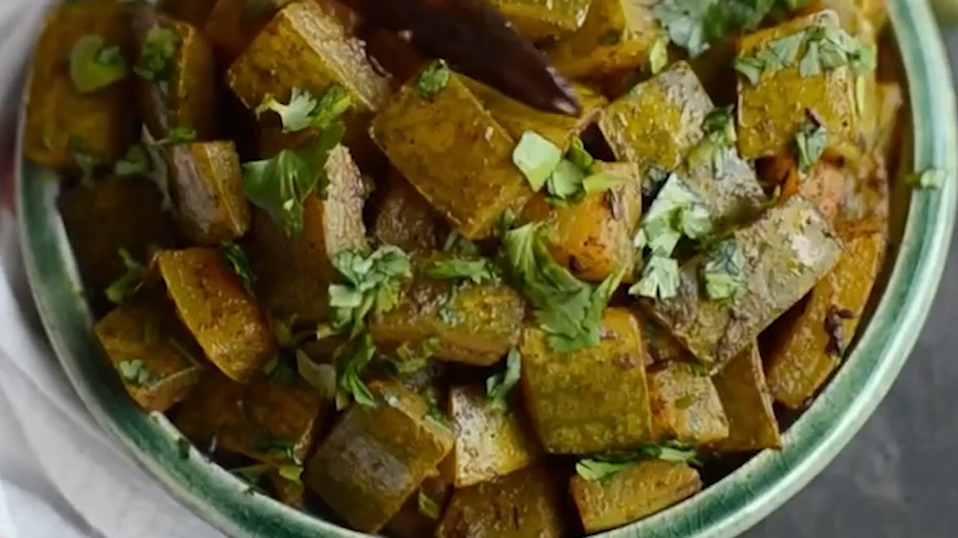 Mon xao duoc che bien tu vo dua hau hinh anh