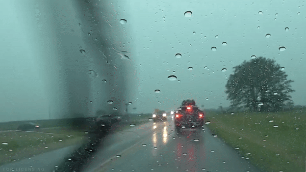 Oto bi set danh lien tiep tai My hinh anh