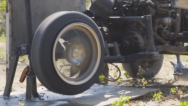 Se ra sao neu banh xe quay nhanh hon ca toc do am thanh? hinh anh