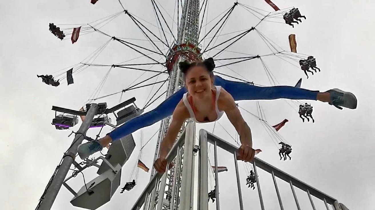 Van dong vien vua uon deo vua rot tra hinh anh