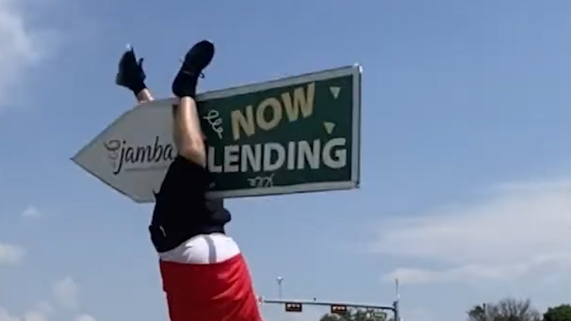 Nguoi dan ong co ky nang xoay bang an tuong hinh anh