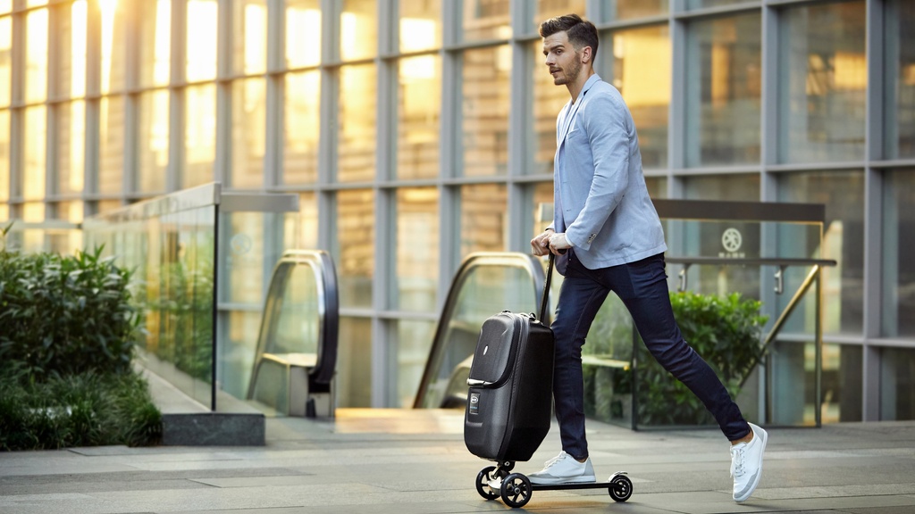 3 mau scooter dien tien dung va tich hop nhieu tinh nang hinh anh