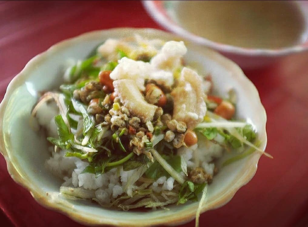 Nhung mon an Hue hut hon du khach ghe tham hinh anh