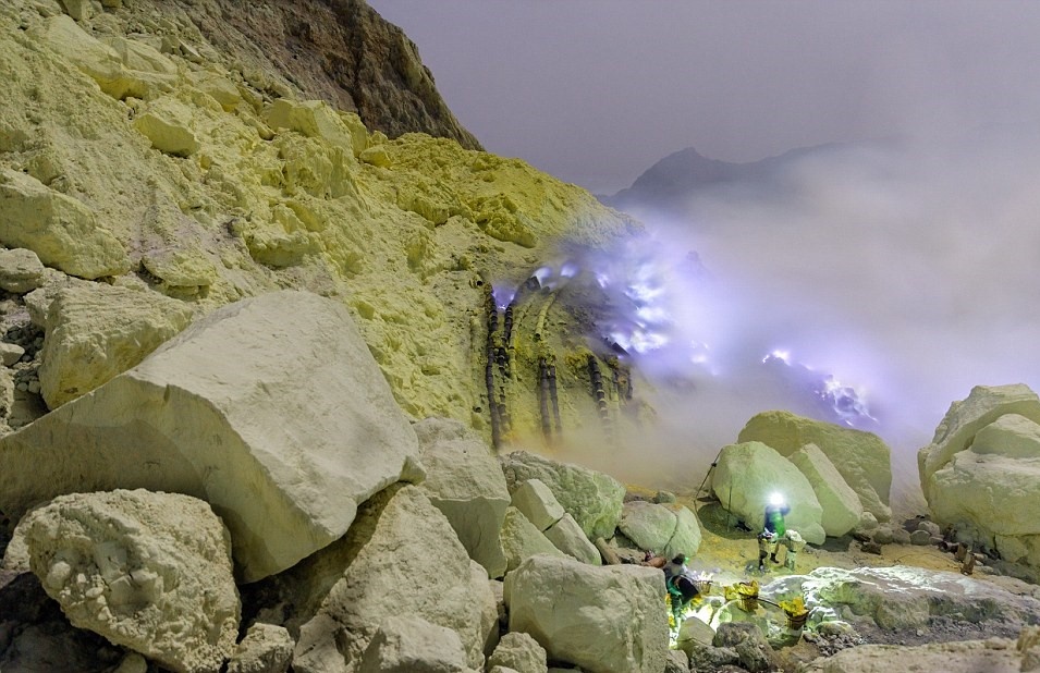 nui lua o Indonesia anh 2