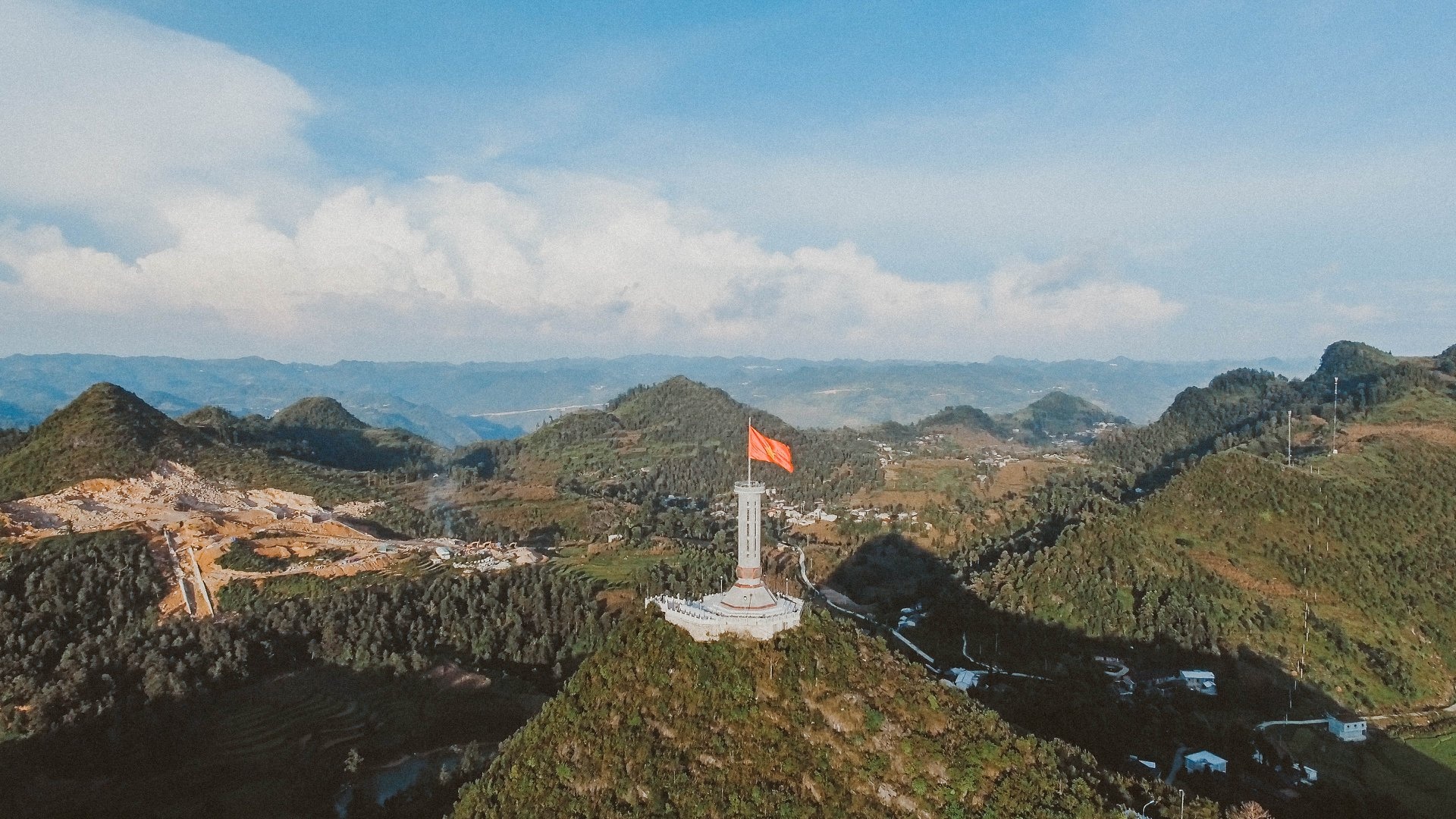 du lich Viet Nam truoc 25 anh 3