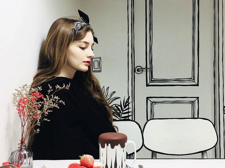 Tiem ca phe buoc ra tu truyen tranh dep me man giua long Seoul hinh anh