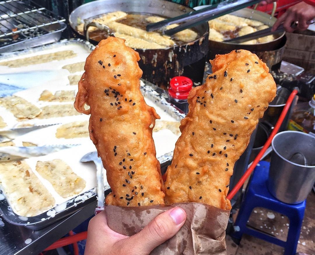 Thit cuon mia, banh chuoi chien xoa diu con doi chieu thu Ha Noi hinh anh