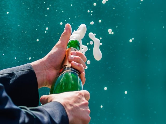 Bao quan do an anh 6