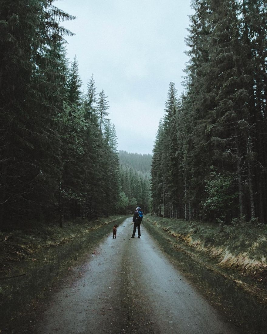 Chu cho noi tieng nho du lich cung chu anh 12