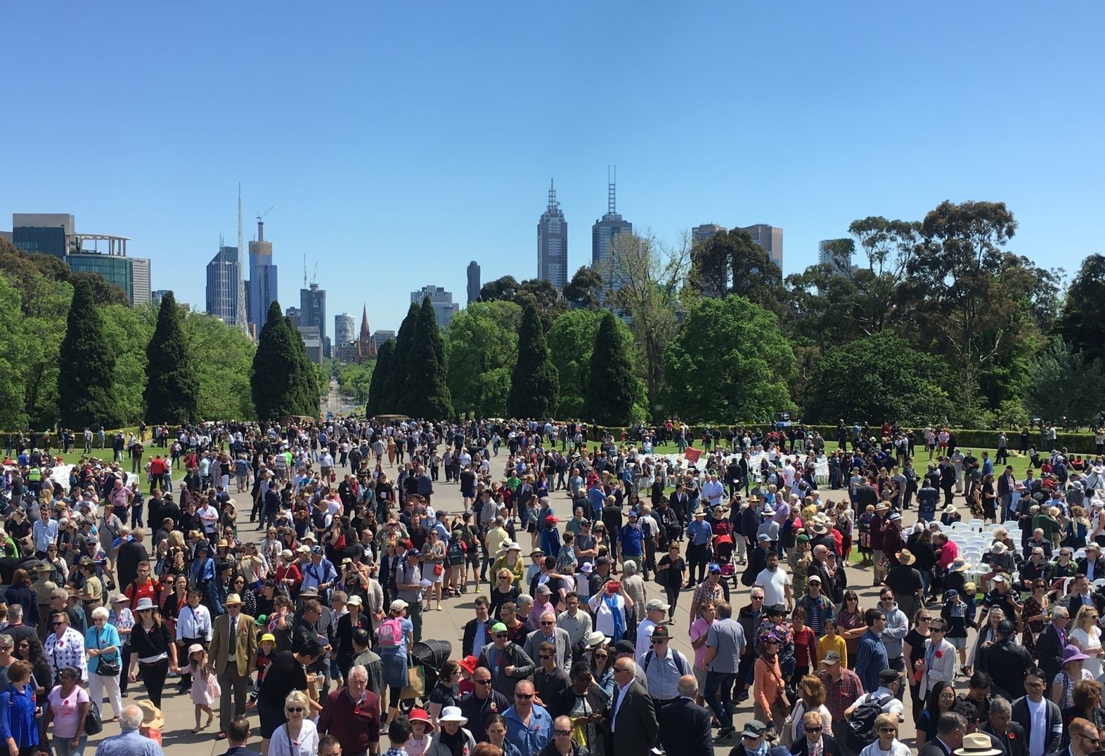 Dai tuong niem o Melbourne anh 1