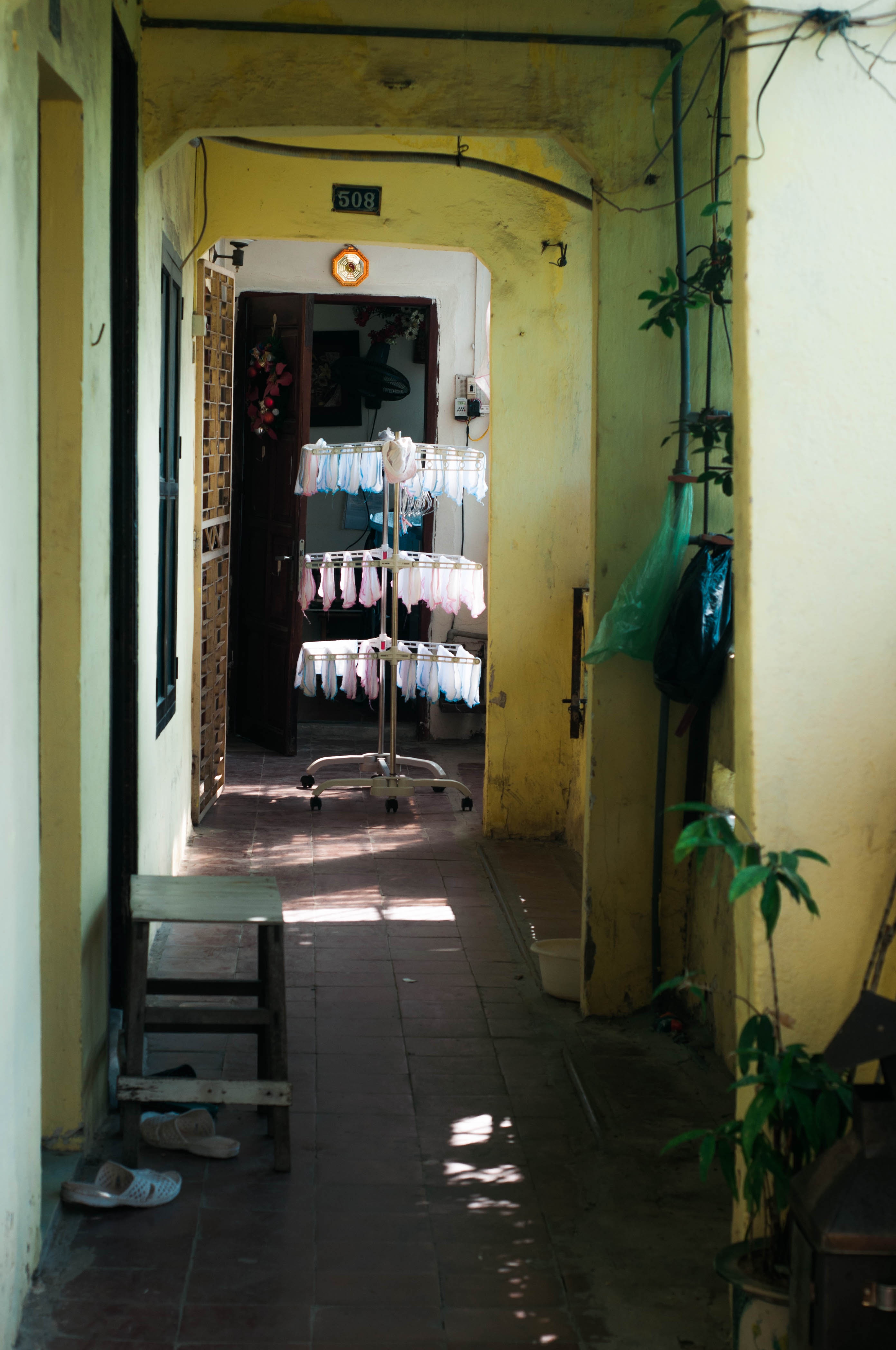 Khach san bo hoang o Nhat anh 12