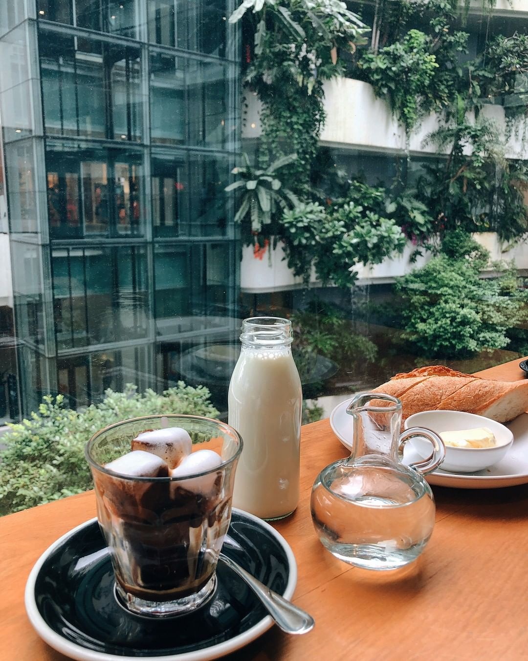 Quan ca phe Bangkok anh 2