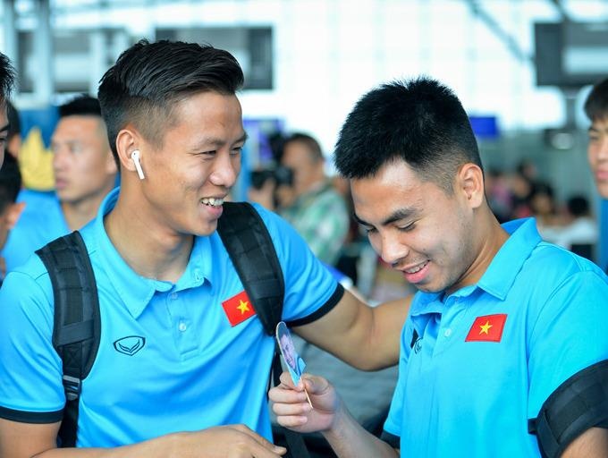 Lich trinh sang Philippines xem ban ket AFF Cup hinh anh