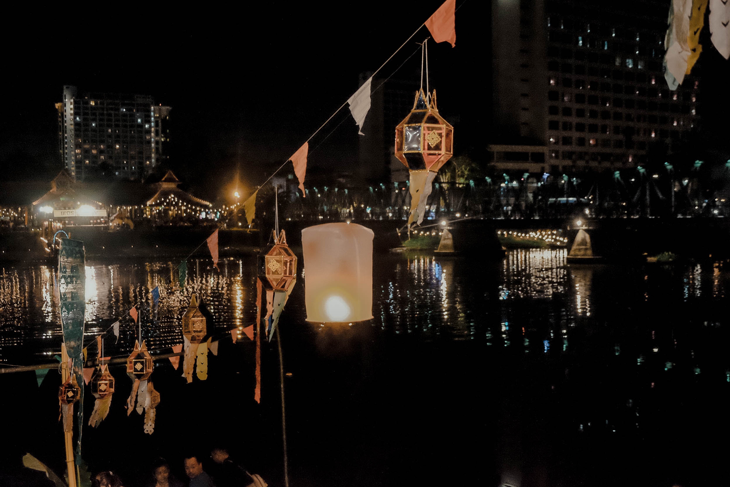 Tha den troi o Thai Lan anh 19