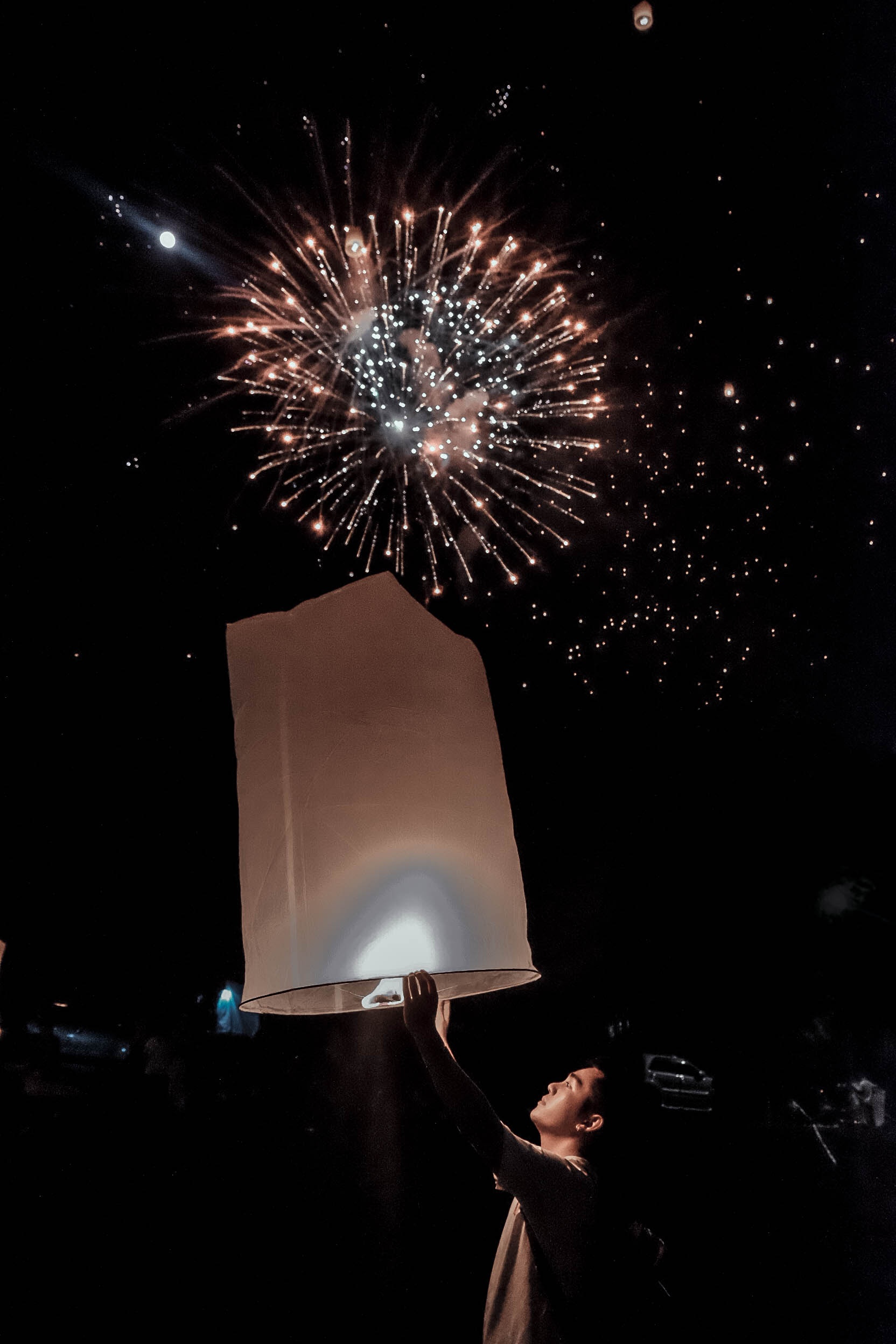 Tha den troi o Thai Lan anh 2