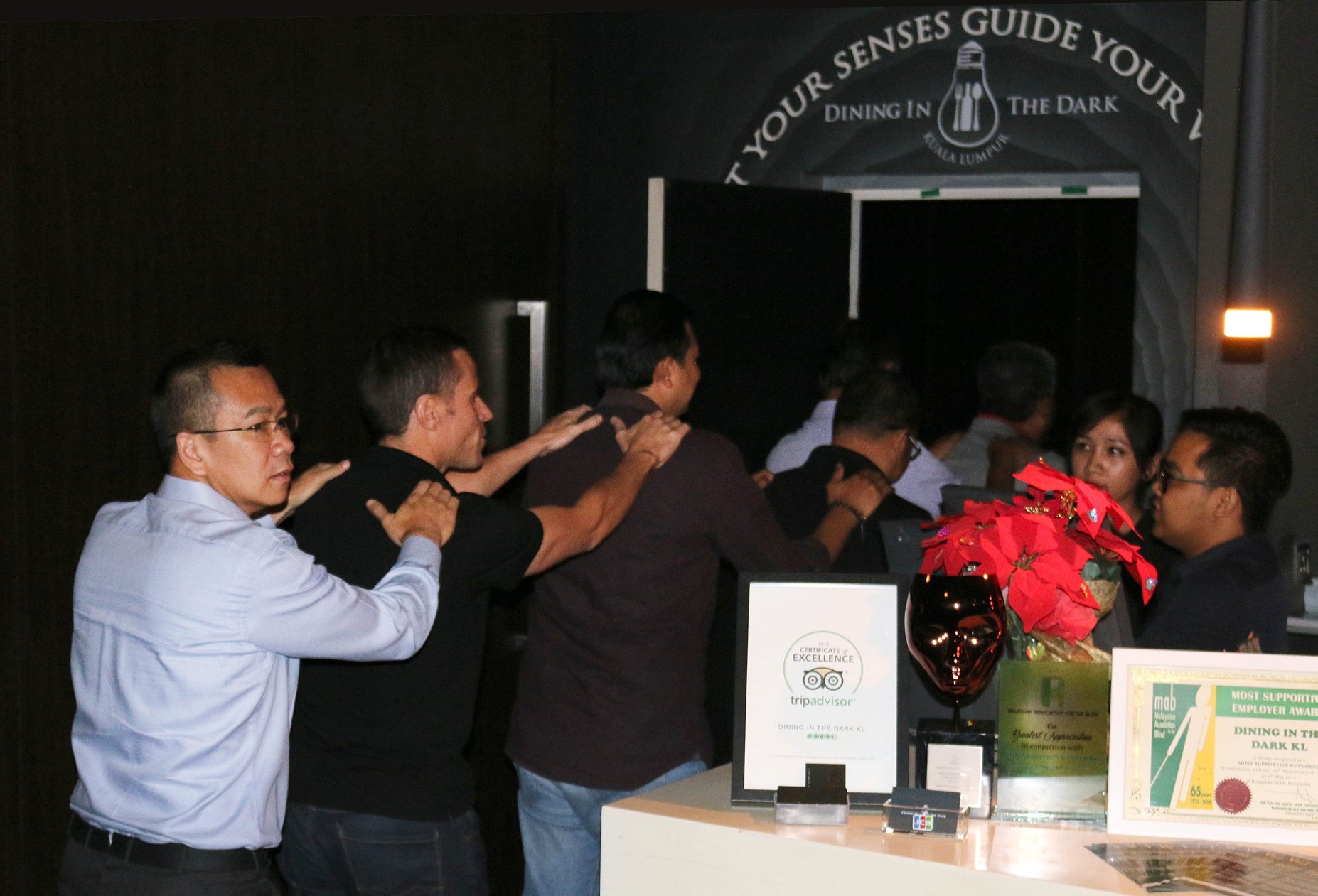 Nha hang o Kuala Lumpur,  Malaysia anh 12