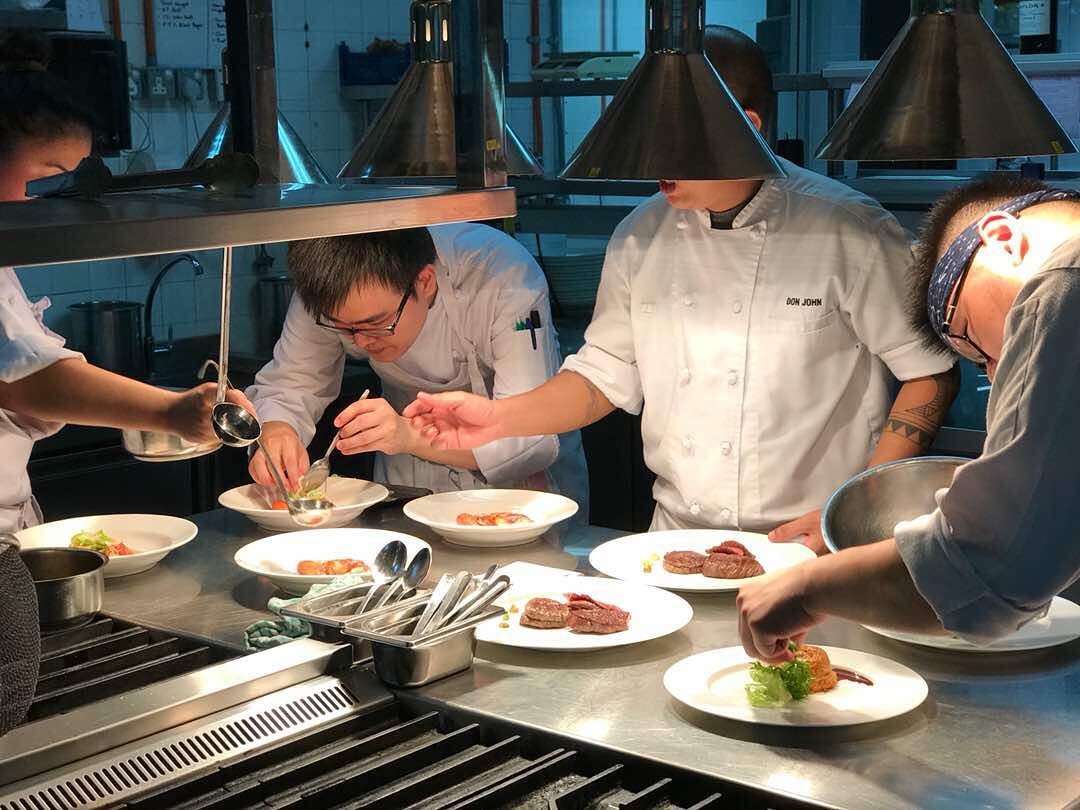 Nha hang o Kuala Lumpur,  Malaysia anh 8