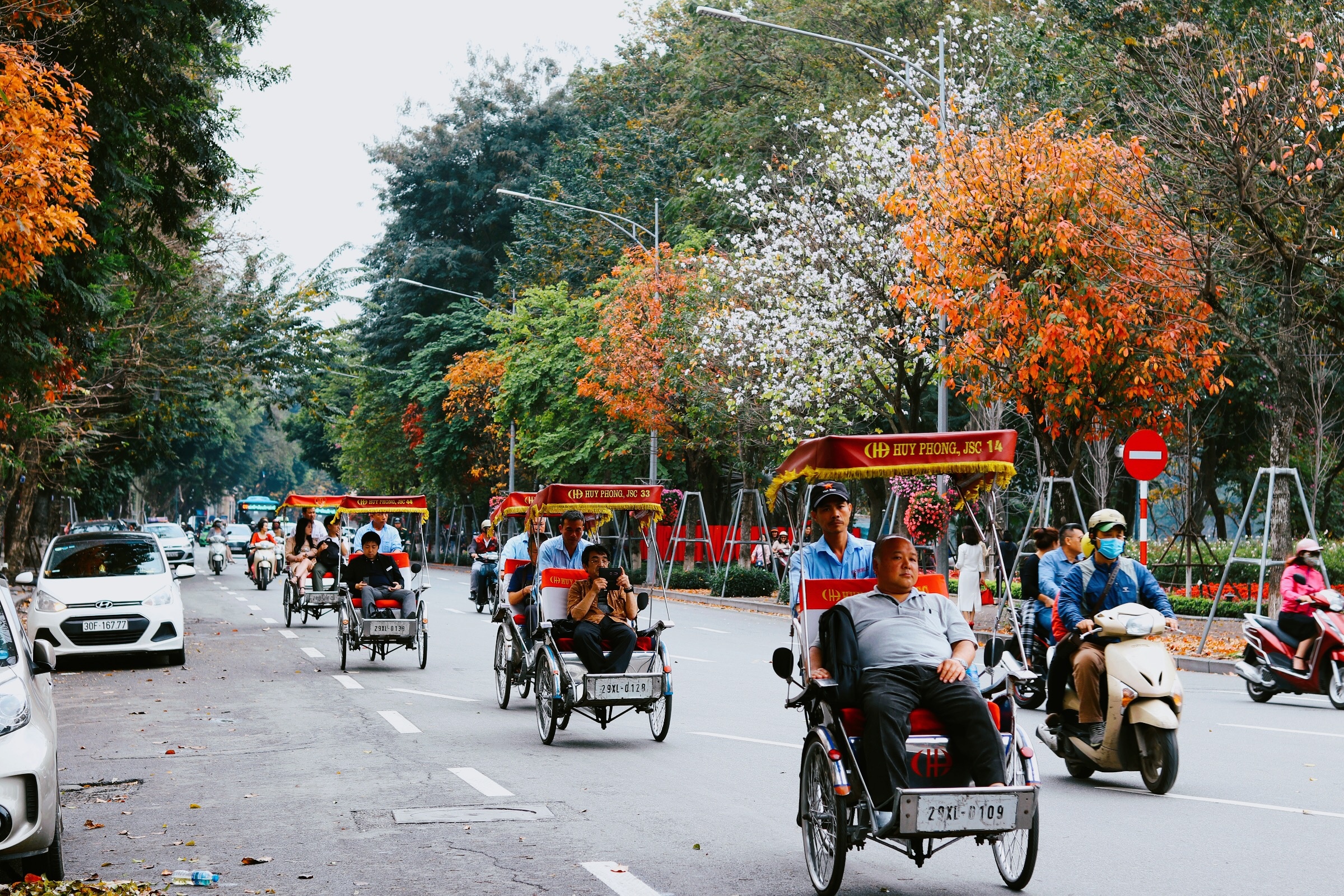 Ha Noi giao mua anh 17