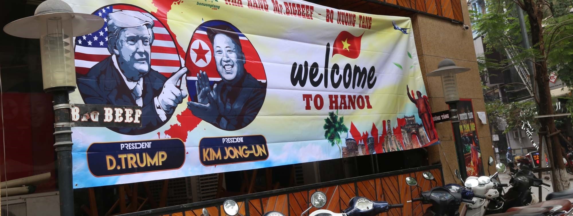 Nhà hàng treo cờ Mỹ - Triều ở Hà Nội ảnh 1 Nha hang treo co My - Trieu o Ha Noi anh 1