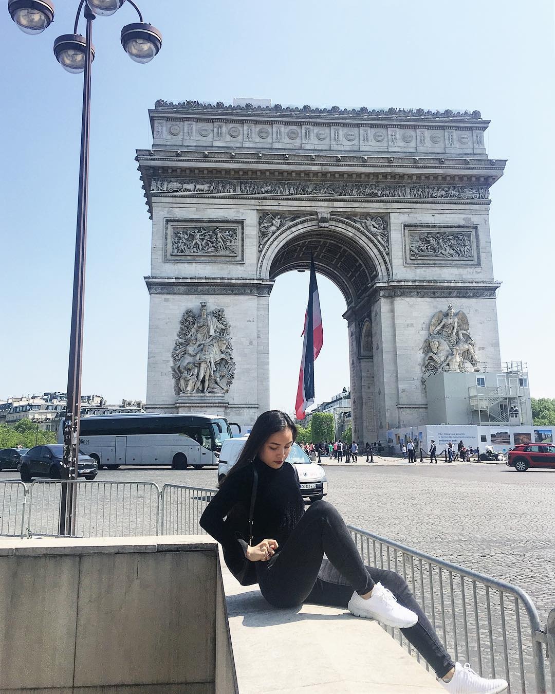 9X tang hoa Tong thong Donald Trump anh 12