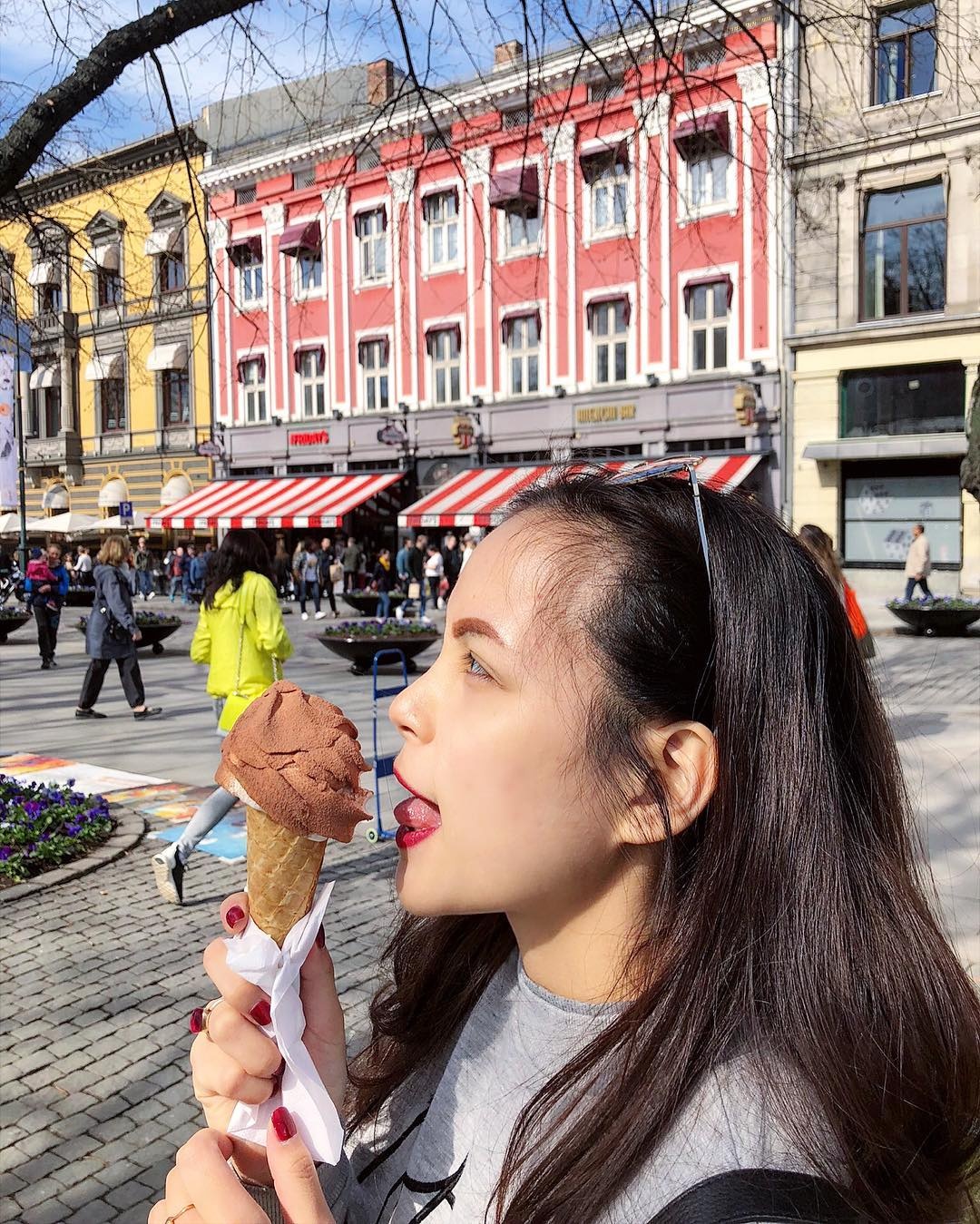 9X tang hoa Tong thong Donald Trump anh 7