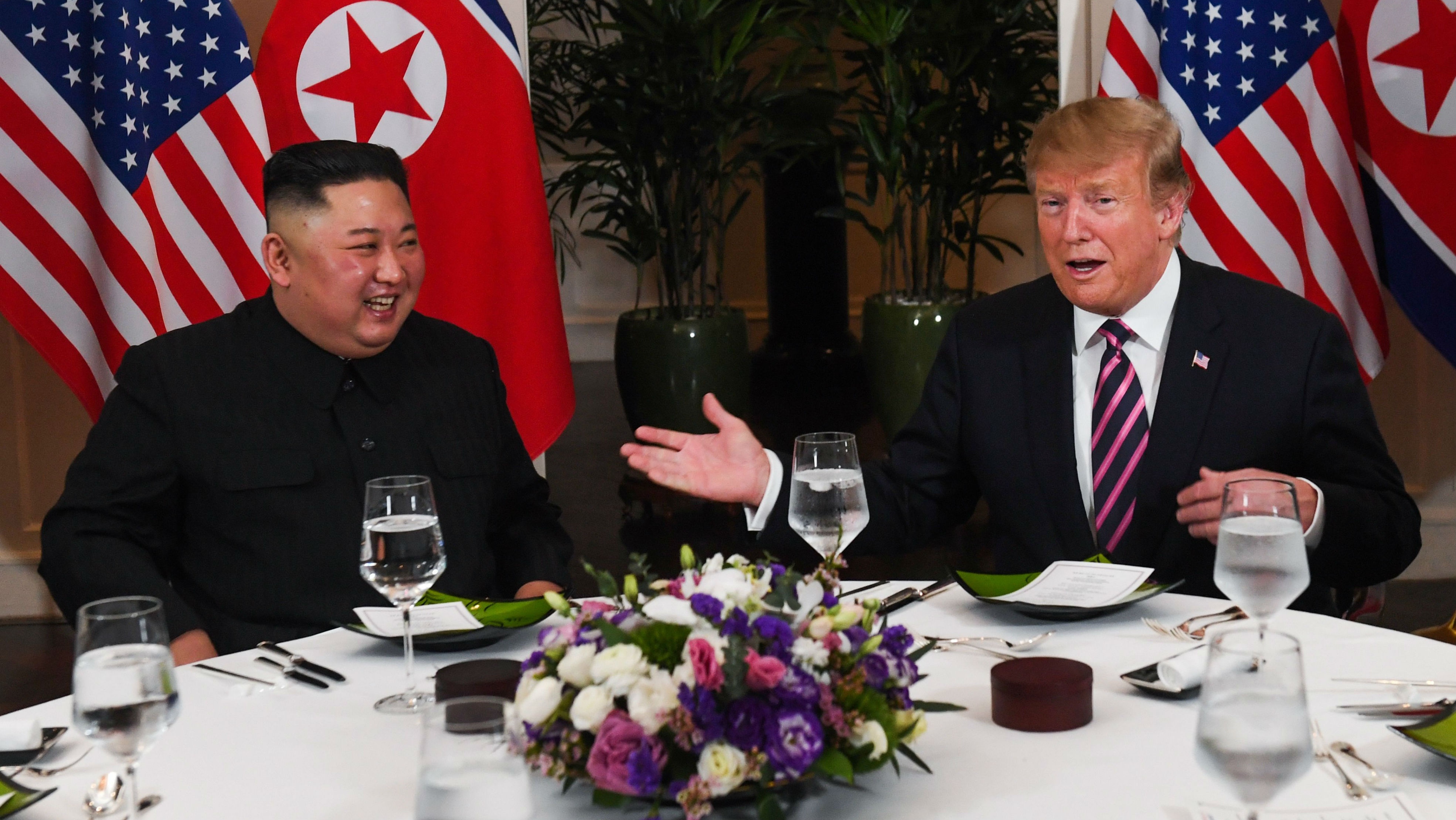 Thuc don cua ong Trump nhung lan dung bua voi lanh dao cac nuoc hinh anh