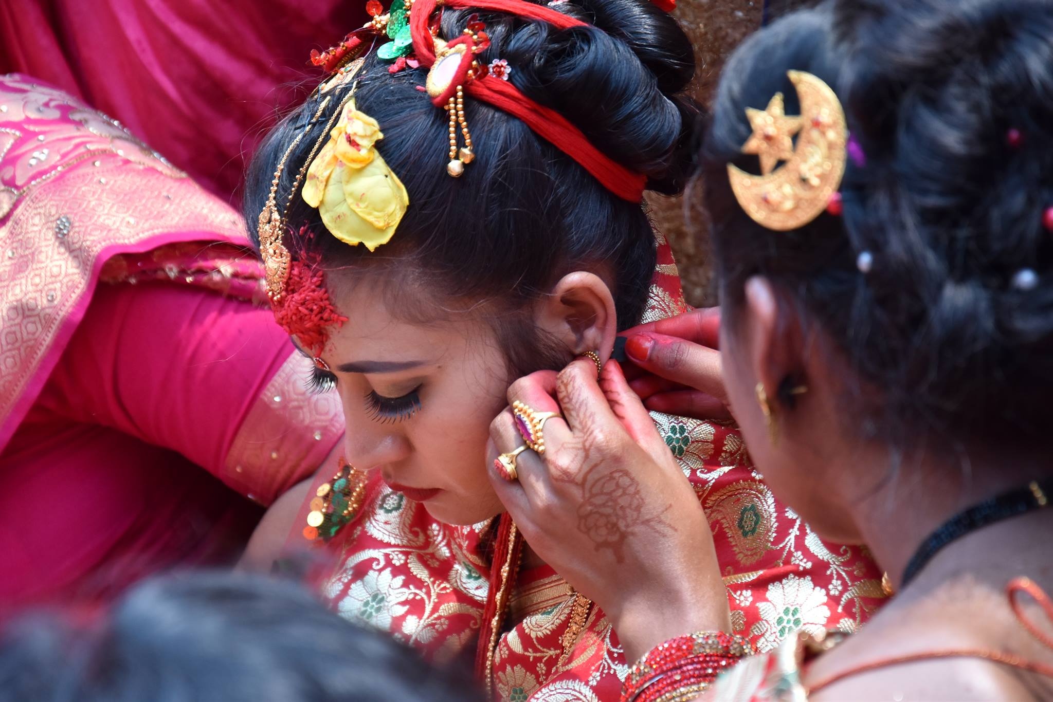 Phu nu tren the gioi trong hanh trinh xuyen luc dia cua phuot thu Viet hinh anh