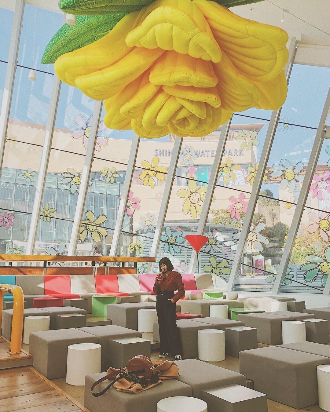 Quan ca phe cua G-Dragon anh 15