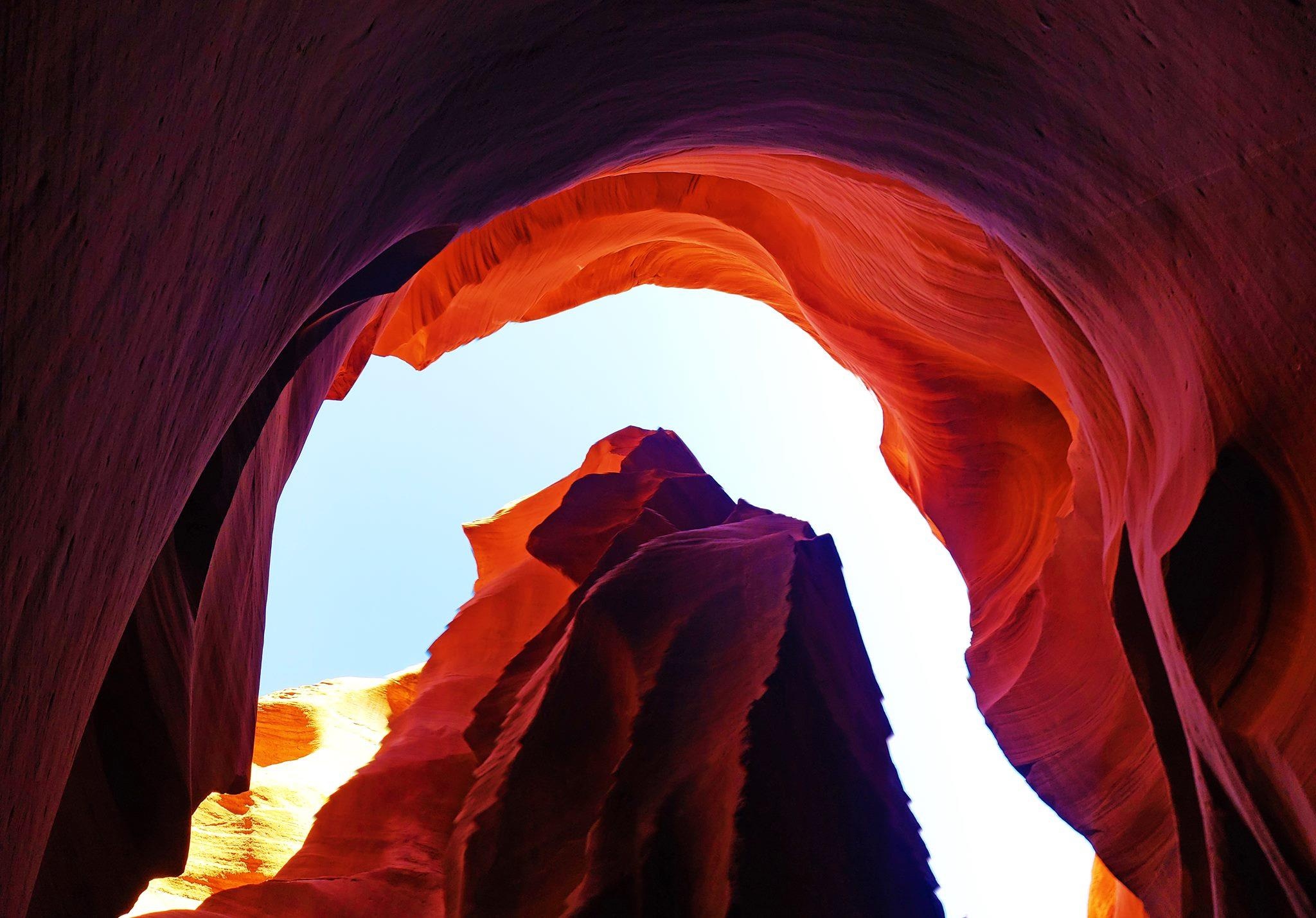 Lac vao the gioi sieu thuc o hem da ky thu cua nuoc My hinh anh