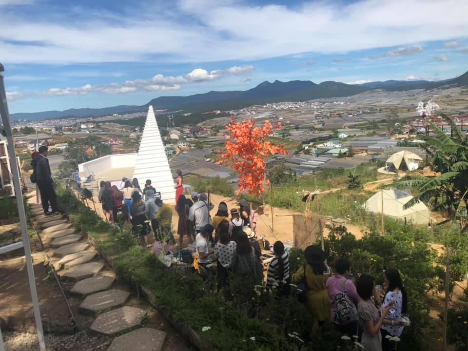 Check-in du lich anh 6